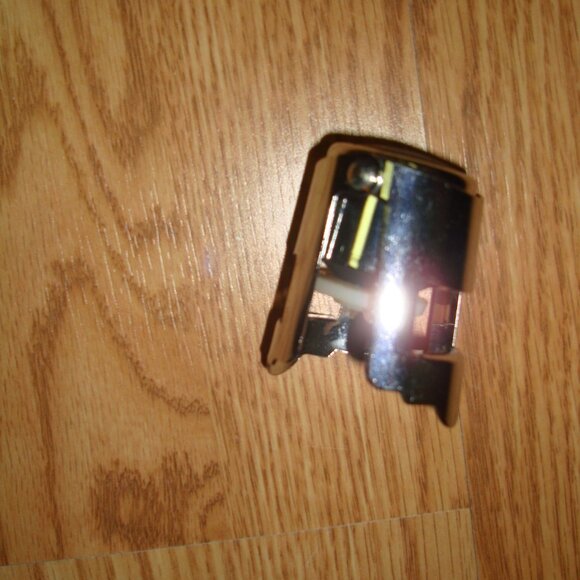 Wine Bottle Preserver Air Pump Stopper Vacuum - Picture 2 of 2